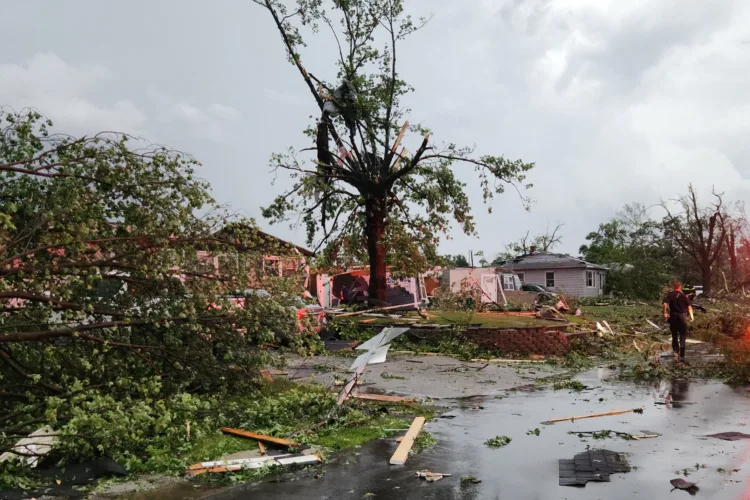 White House denies that disaster aid is politicized